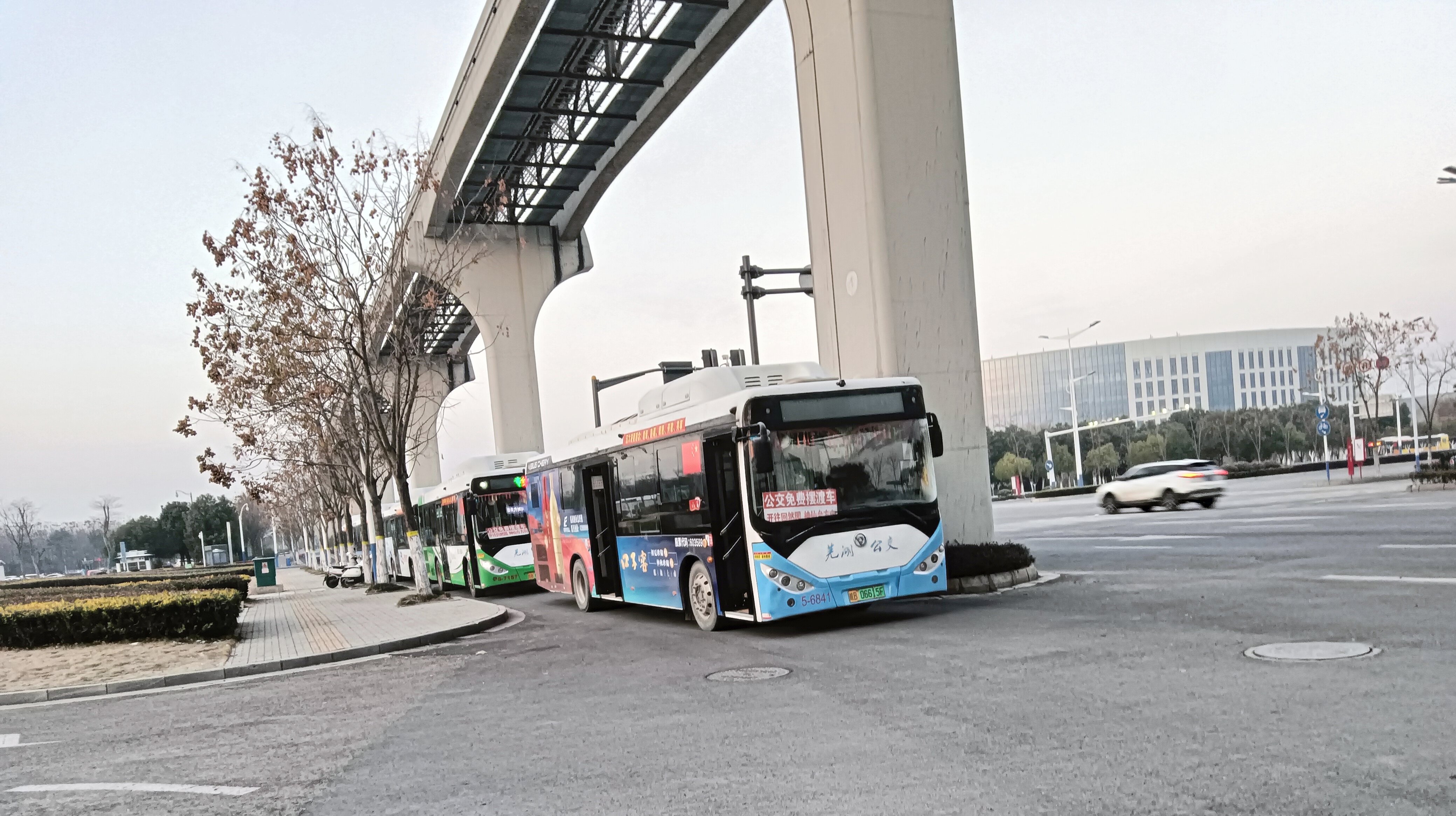 芜湖公交护航“冬至祭扫”，安全运送客流 132.6万人次
